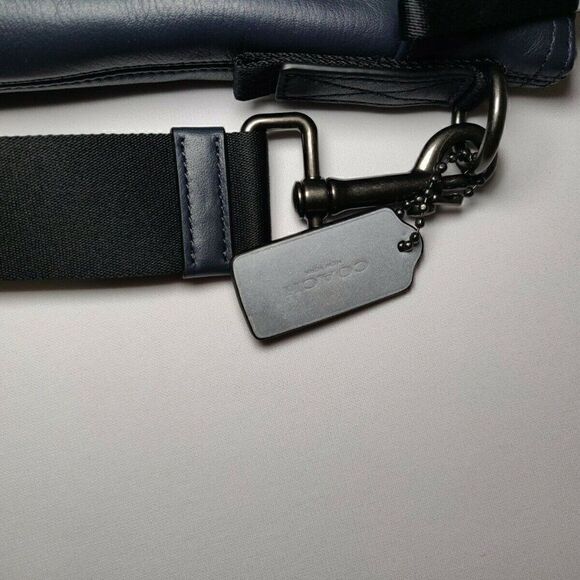 NWT Coach Edge Messenger Reflective Coach Patch - Picture 3 of 6